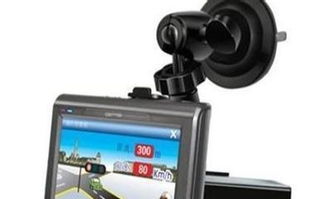 店內主要經營各種電子產品,唱戲機,導航,行車記錄