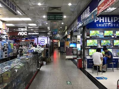 佛山電腦城如今租金減半無人租